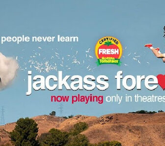 فيلم Jackass Forever 2022 مترجم