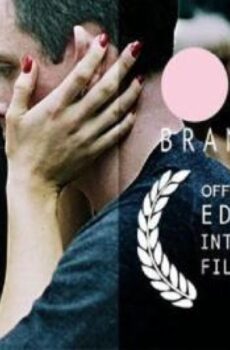 فيلم Identicals 2015 مترجم