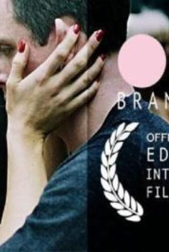 فيلم Identicals 2015 مترجم