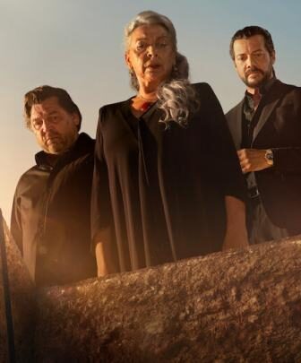 مسلسل Two Graves قبران الحلقة 2 مترجمة