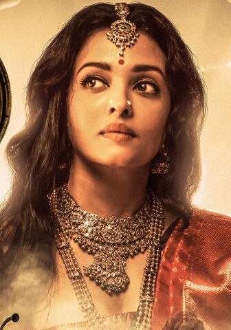 فيلم Ponniyin Selvan: Part I 2022 مترجم
