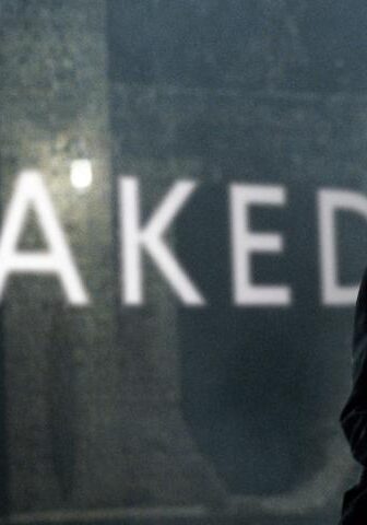 فيلم Naked 1993 مترجم