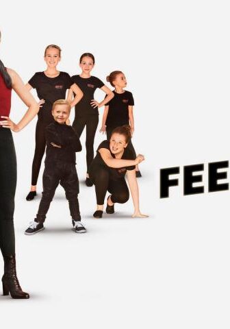 فيلم Feel the Beat 2020 مترجم