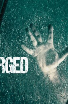 فيلم Submerged 2016 مترجم