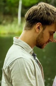 فيلم Tonight You’re Sleeping with Me 2023 مترجم
