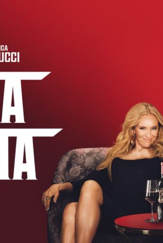 فيلم Mafia Mamma 2023 مترجم